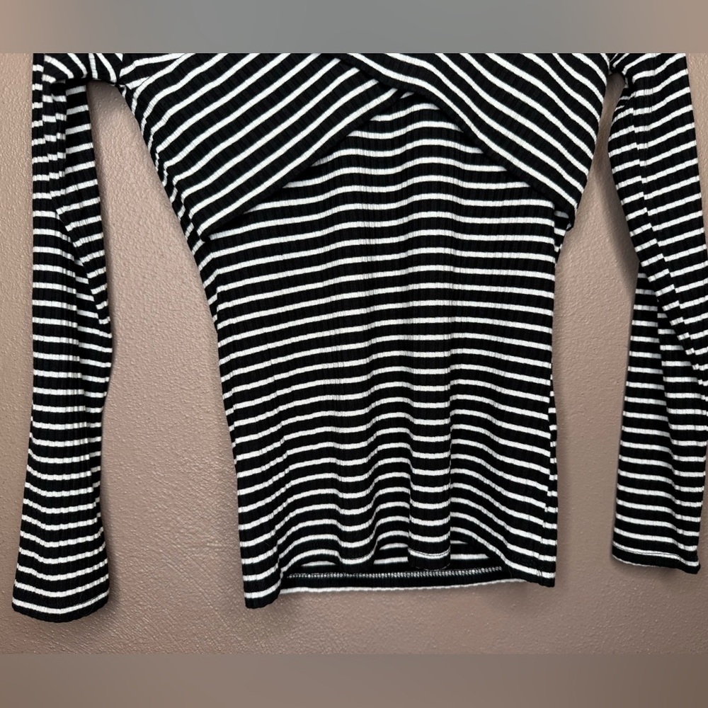 Cotton On Striped Print Ribbed Crossover Long Sleeve Top Size Small Preppy Y2K - Picture 7 of 14